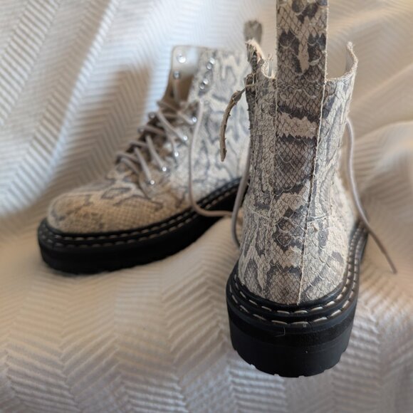 Black Suede X Caroline Stanbury Python Drea Lug Sole Combat Boots Womens 7 - 7.5 - Picture 7 of 12